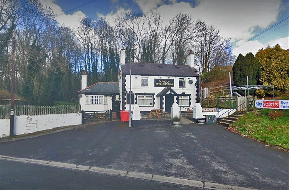 WREXHAM COUNTY BOROUGH - CHARACTER PUBLIC HOUSE