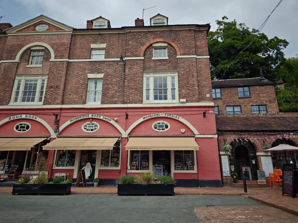 IRONBRIDGE - SPECIALIST OFF-LICENCE LOCATED 
