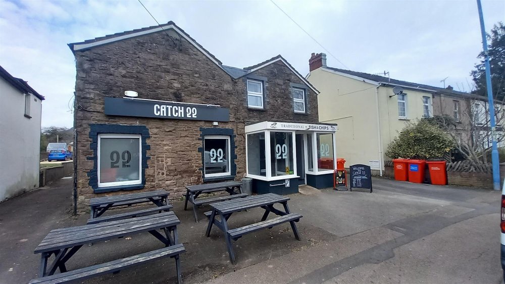 MONMOUTHSHIRE - MARKET TOWN FISH AND CHIP SHOP