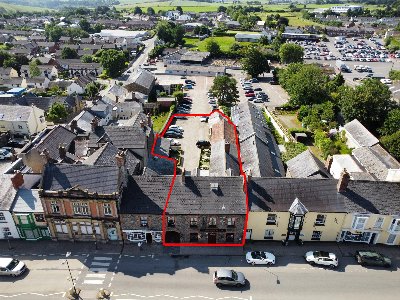 DEVON - TOWN CENTRE FREEHOUSE WITH LETTING ROOMS and DEVELOPMENT POTENTIAL