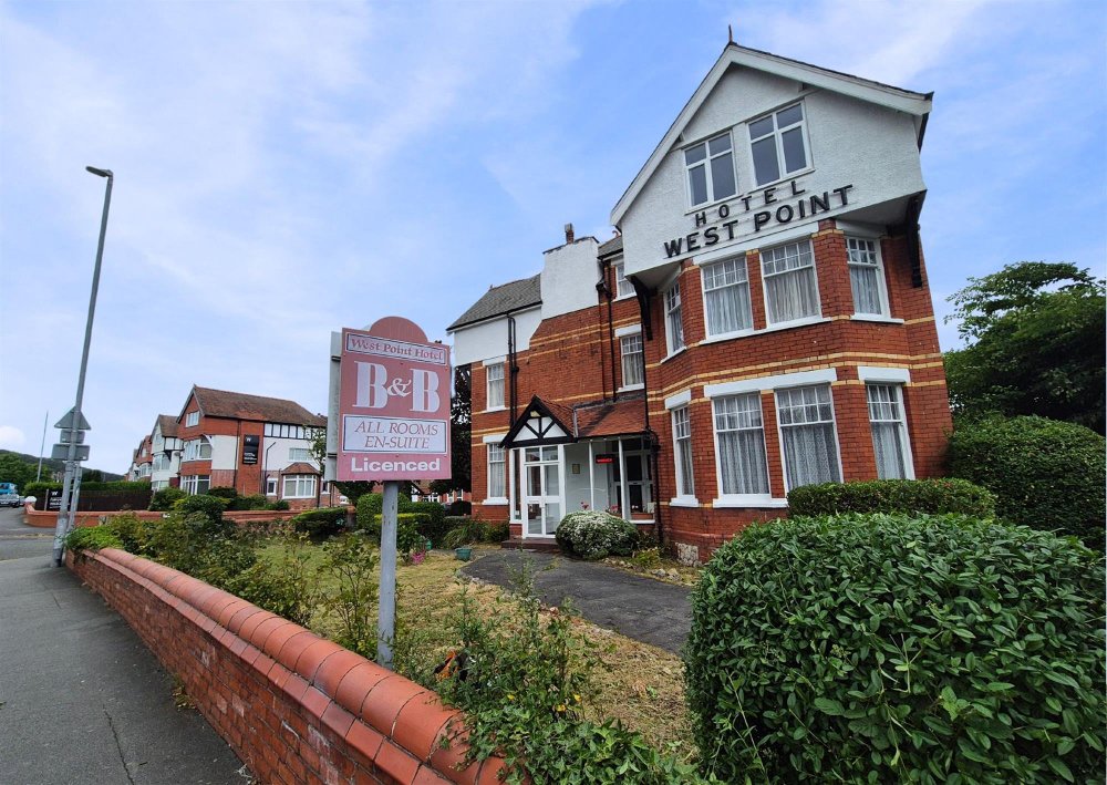 CONWY - 14 BEDROOM HOTEL IN THE SEASIDE RESORT OF COLWYN BAY