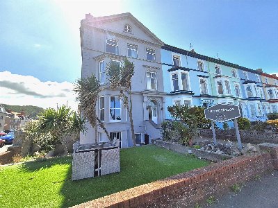 CONWY – BED and BREAKFAST LOCATED ON LLANDUDNO’S NORTH SHORE 