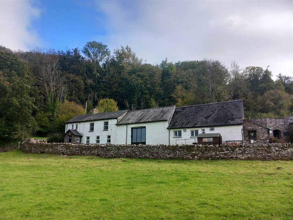 POWYS - UNIQUE HOSTEL AND CAMPING OPPORTUNTITY IN RURAL SETTING 