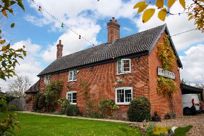  SUFFOLK - CHARMING COUNTRY RESTAURANT AND PUB