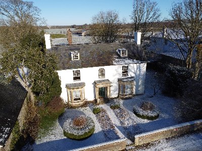 WILTSHIRE - HISTORIC VILLAGE DWELLING WITH LETTING ROOMS AT NEOLITHIC LANDMARK