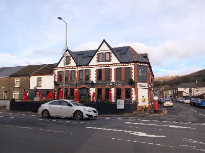 TREORCHY - FIFTEEN BEDROOM HOTEL 