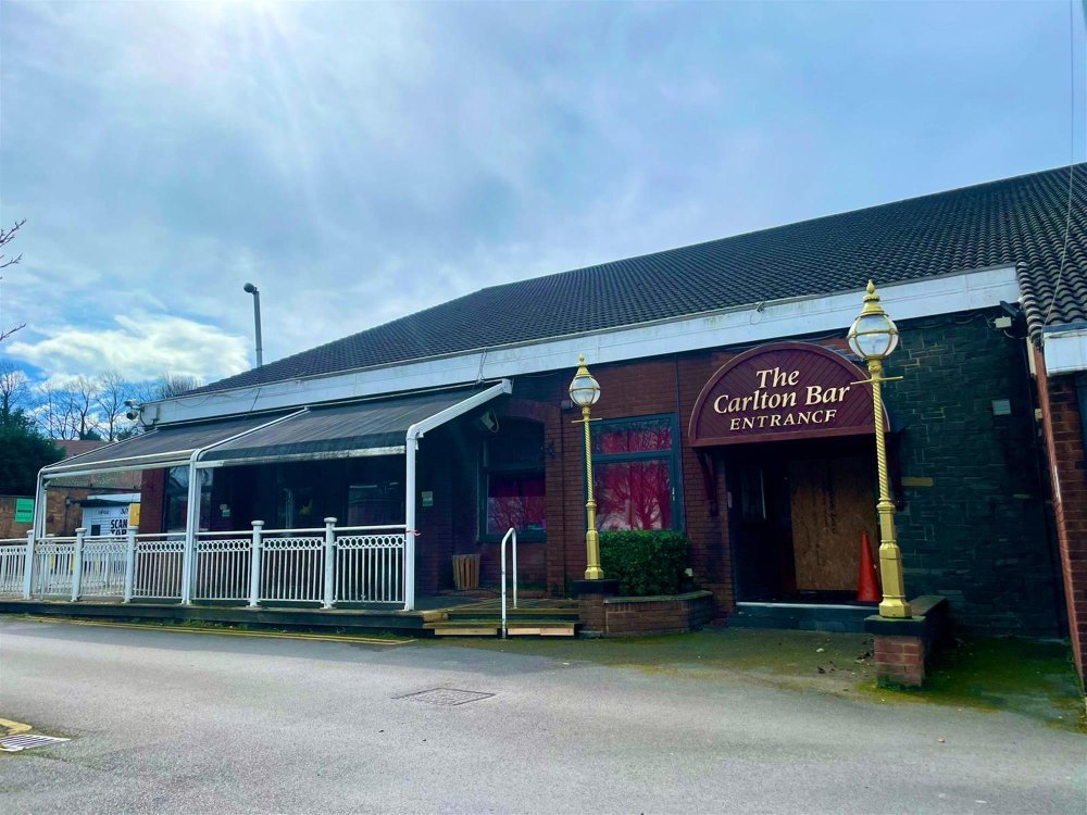 SOUTH YORKSHIRE - WELL PRESENTED BAR AND RESTURANT TO LEASE