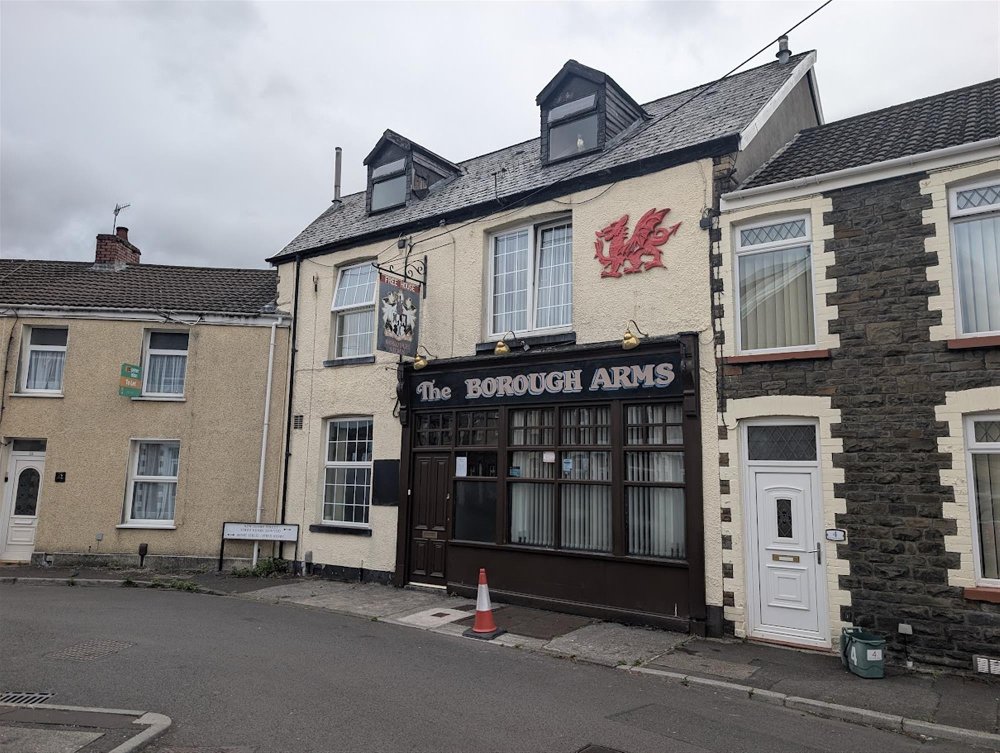 SOUTH WALES - TRADITIONAL COMMUNITY REAL ALE AND CIDER PUB WITH BREWING CAPACITY 