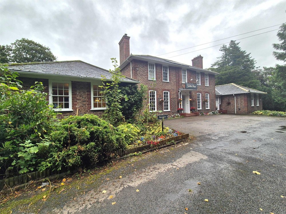 DUMFRIES & GALLOWAY - REFURBISHED 31 BEDROOM HOTEL ON THE ENGLISH/SCOTTISH BORDER