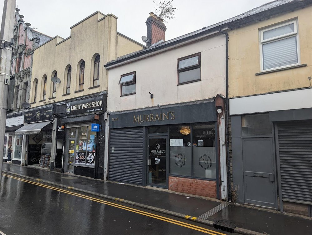 SOUTH WALES - RECENTLY RENOVATED AND REFURBISHED TOWN CENTRE CAFE BAR